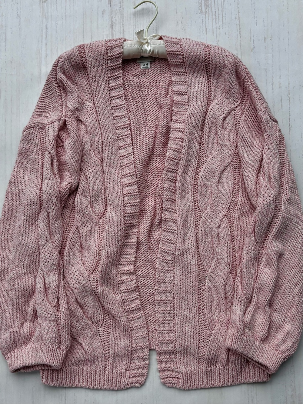 Urban Outfitters BDG Pink Chunky Oversized Cable Knit Cardigan Like New Medium